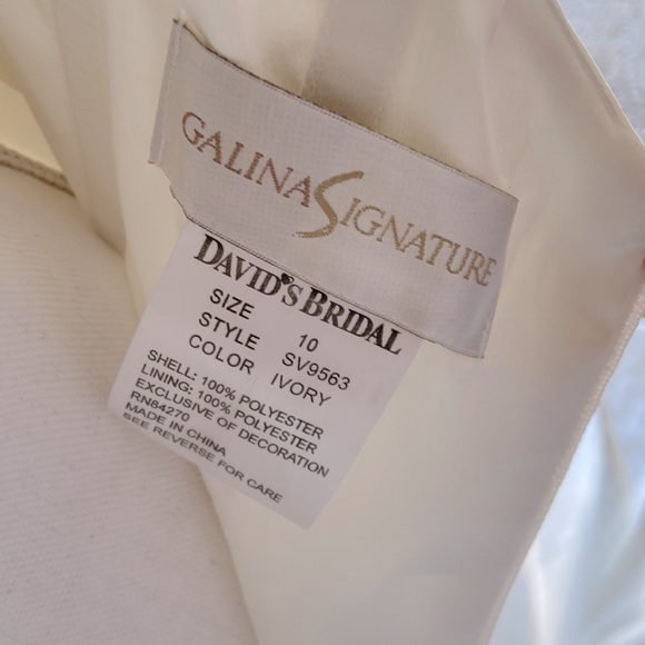 Hollywood style wedding dress adjustable strain - Picture 10 of 11